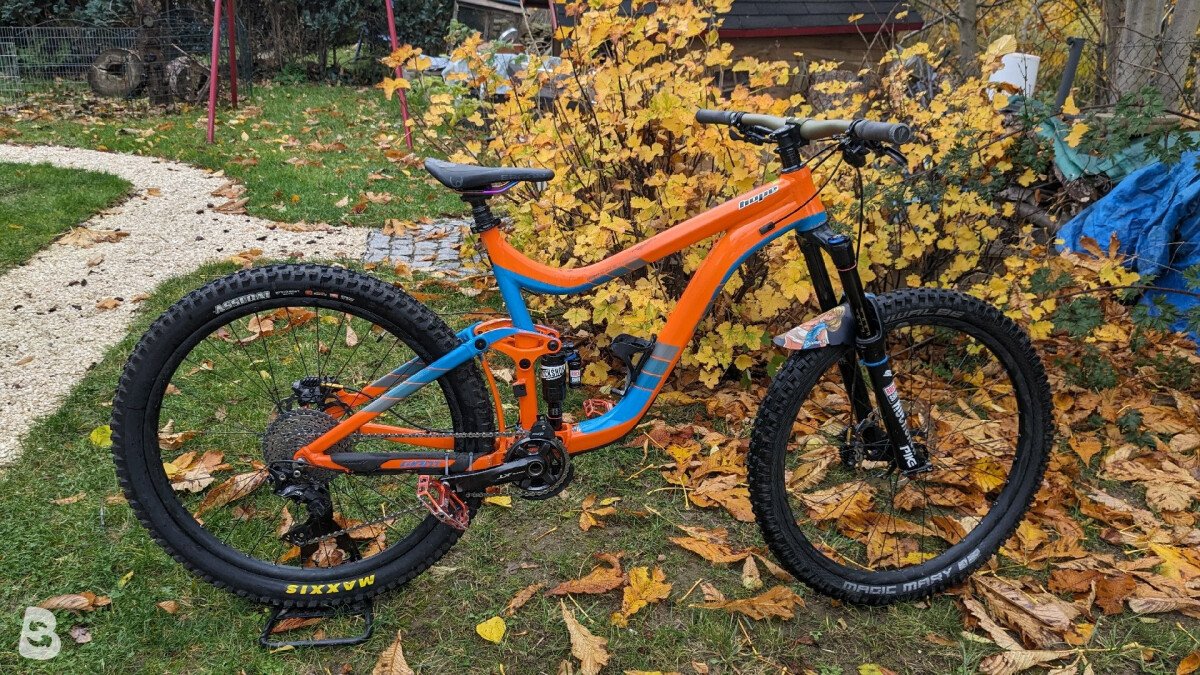 Velo discount enduro giant