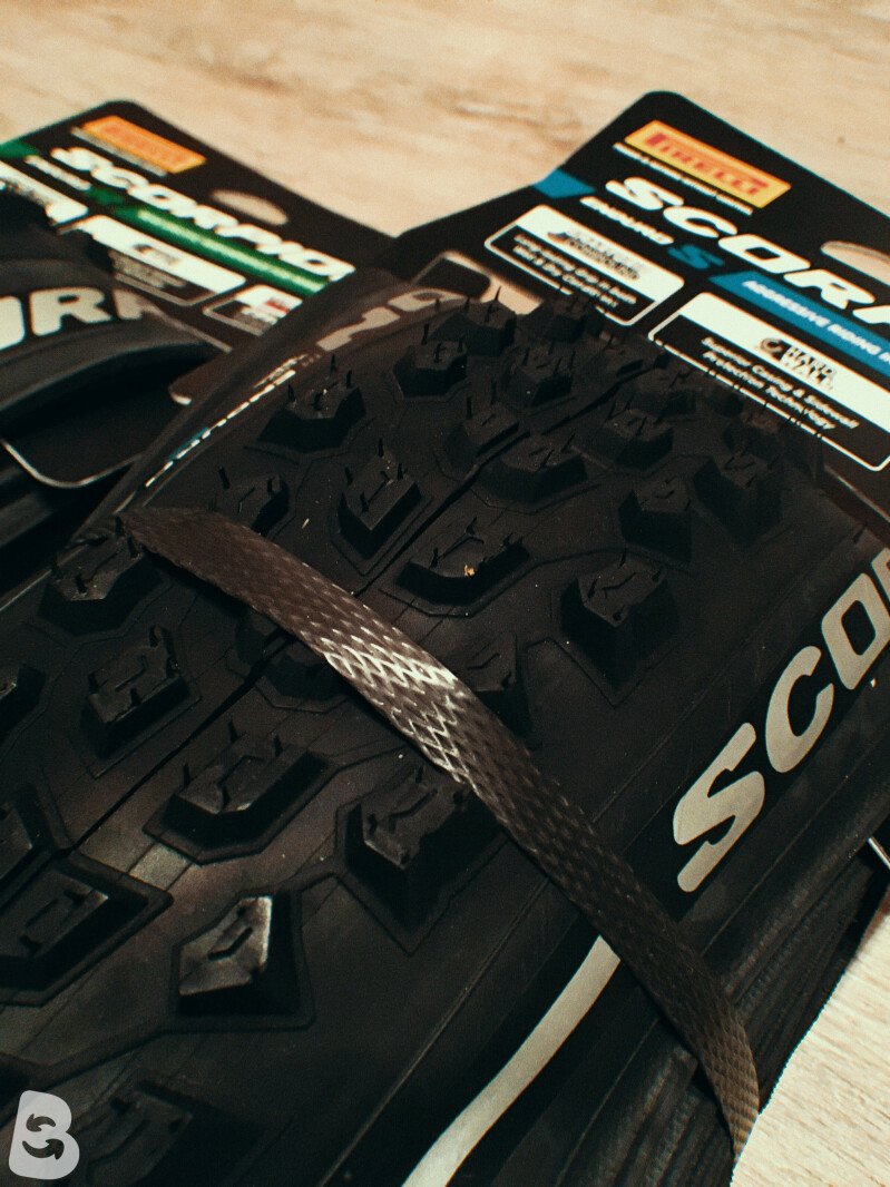 Pirelli Scorpion S+R 29" - Enduro Reifensatz neu
