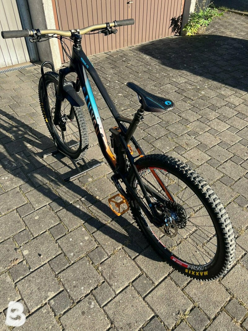 Canyon strive cheap cf 8.0 2016