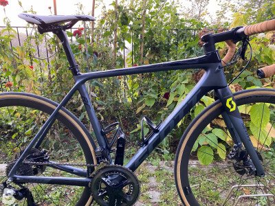 2018 scott addict rc premium disc