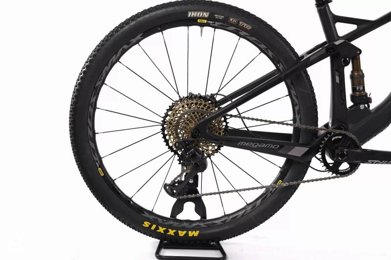 Track R120 Elite 05 Megamo Track 10 2021 Peso Megamo Track R120