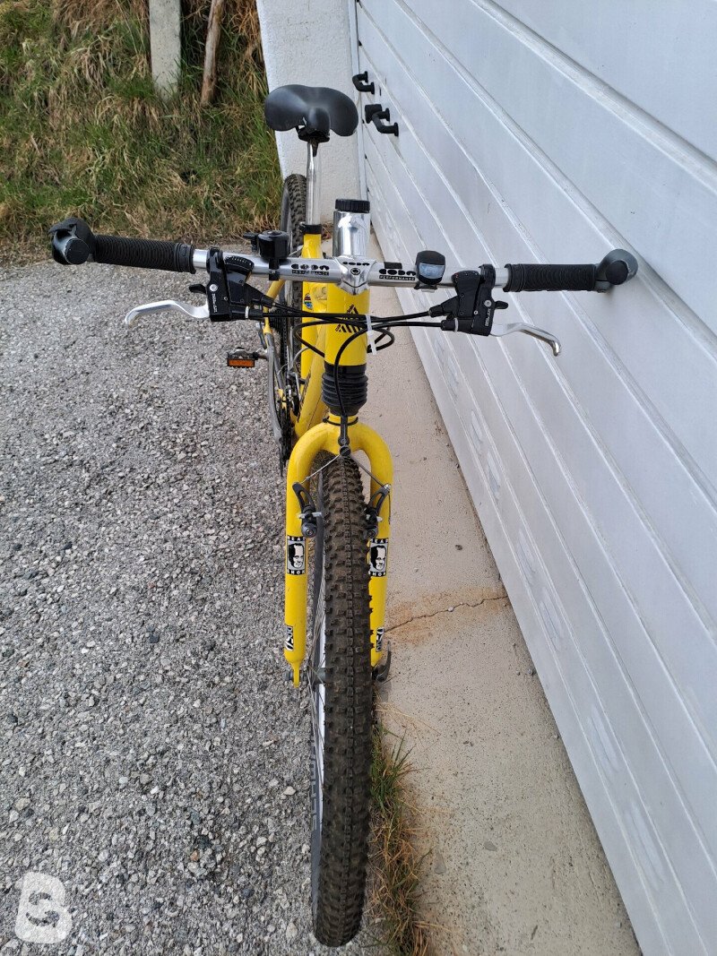 Used youth mountain bikes hotsell for sale