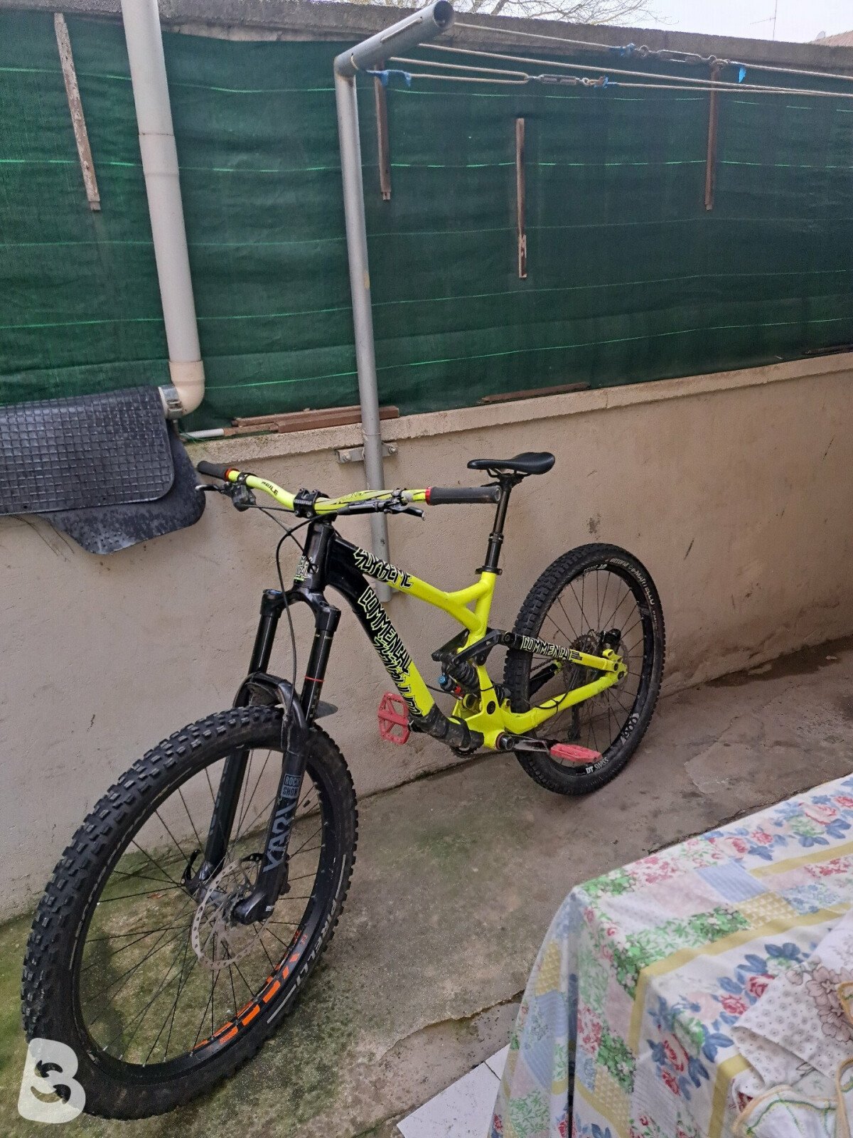 Commencal Supreme DH v3 2015 used