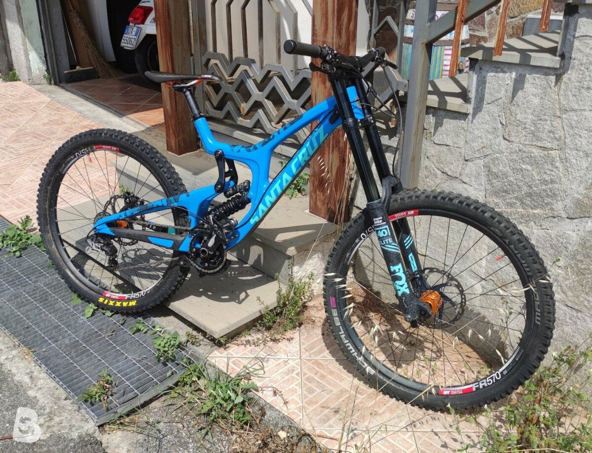 Santa Cruz V10 Downhill Bike Second Hand Blue Santa Cruz V10 Santa
