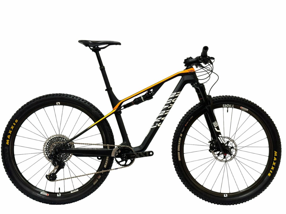 Canyon Lux CF SLX 長し 9.0 パワーメーター付き Sサイズ