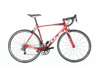 Fuji Altamira 2.5 Carbon Di2 11V used Fuji Altamira 2.5 Carbon Di2 11V used