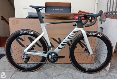 Canyon Aeroad CF SLX 7 axs tg M Nuova 2024 used