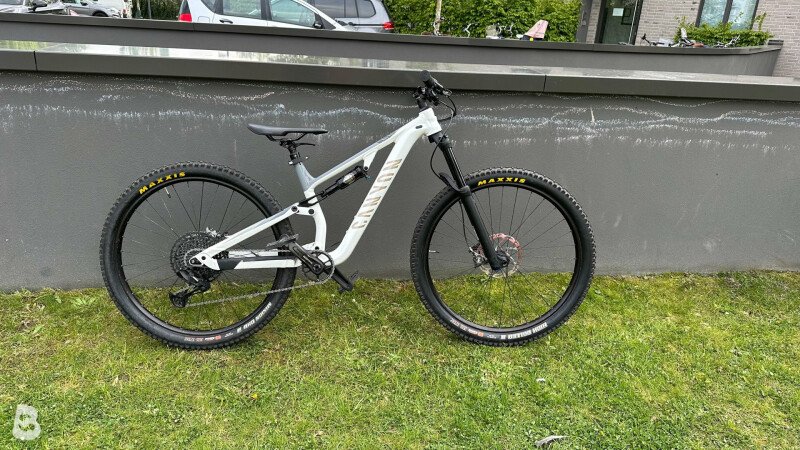 Canyon Neuron Young Hero 2022 used