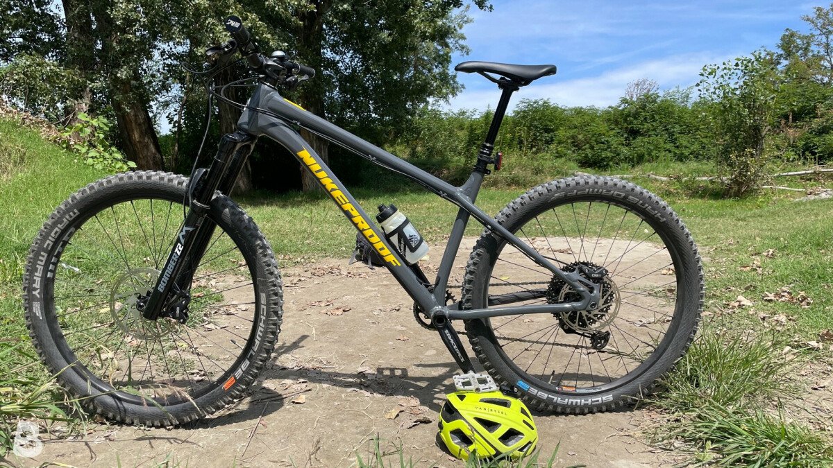 Nukeproof scout 275 comp shops mountain bike 2019