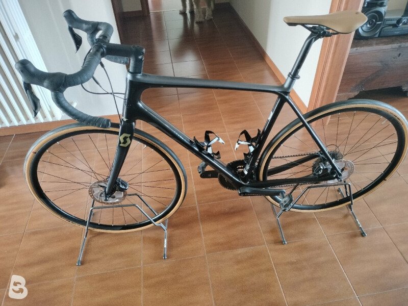 Scott Addict SE Disc 2019 used