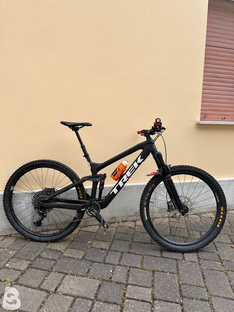 Trek Slash 9.7 2020 used