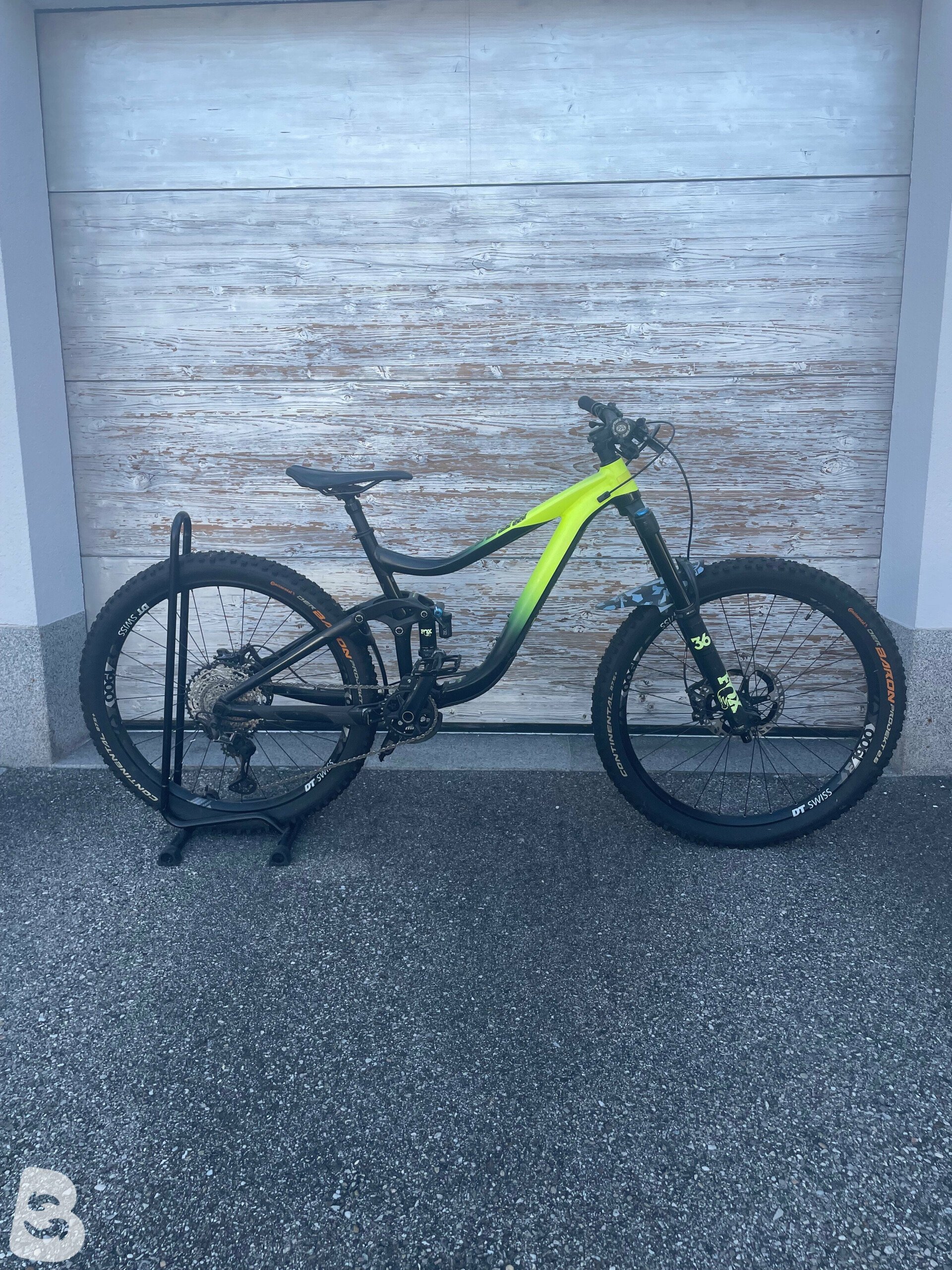 Giant Reign 1 2020 used