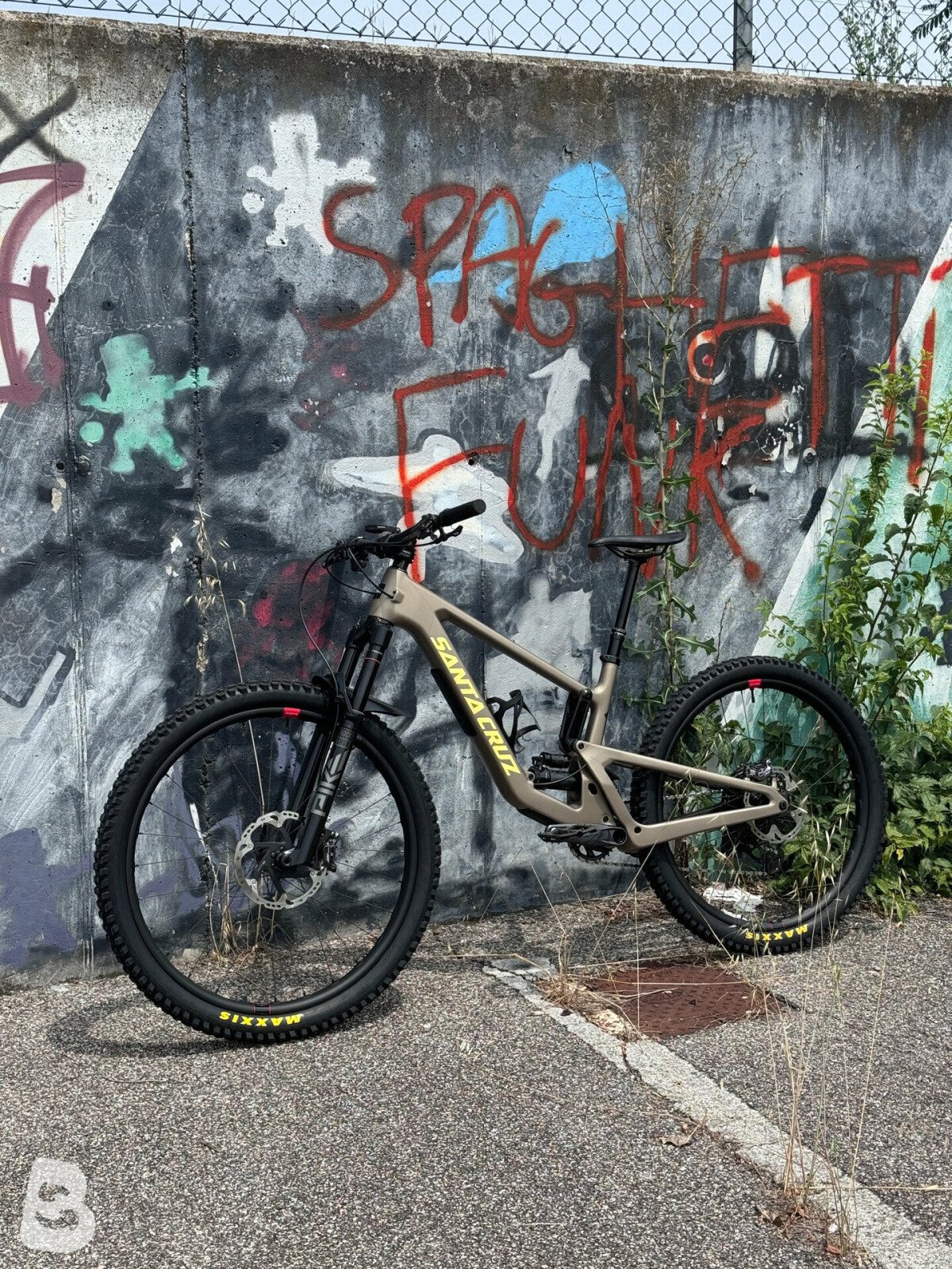 Santa Cruz 5010 XX1 AXS Reserve 2023 used