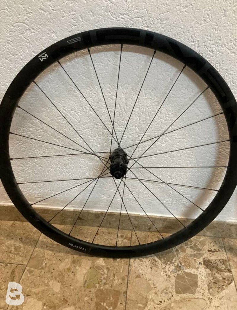 Newmen Performance SL R.32 Laufrad used