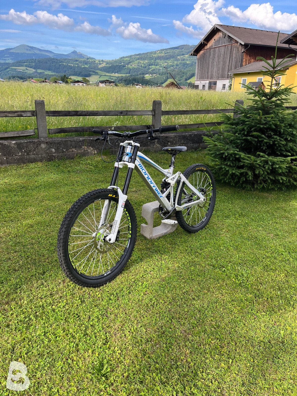 Bikes Mondraker Summum Pro 2013 Mondraker Summum 2012 Used