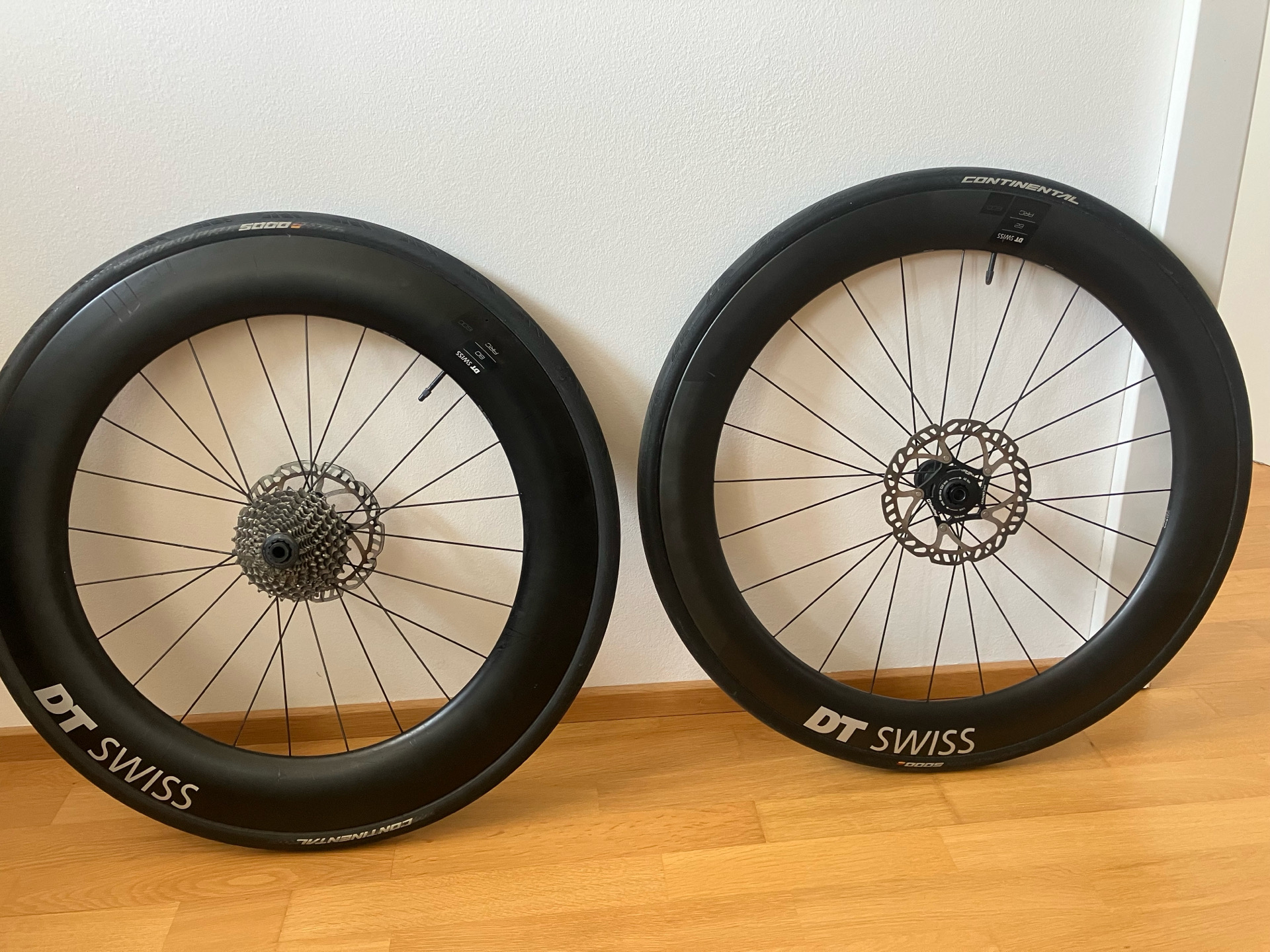 DT SWISS ARC1600 DICUT 完成車外し未使用品 ディスク