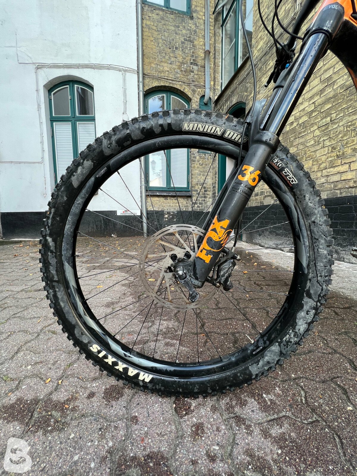 giant reign 1.5 2019