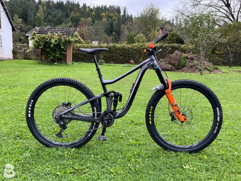 Giant Reign 2 2022 used