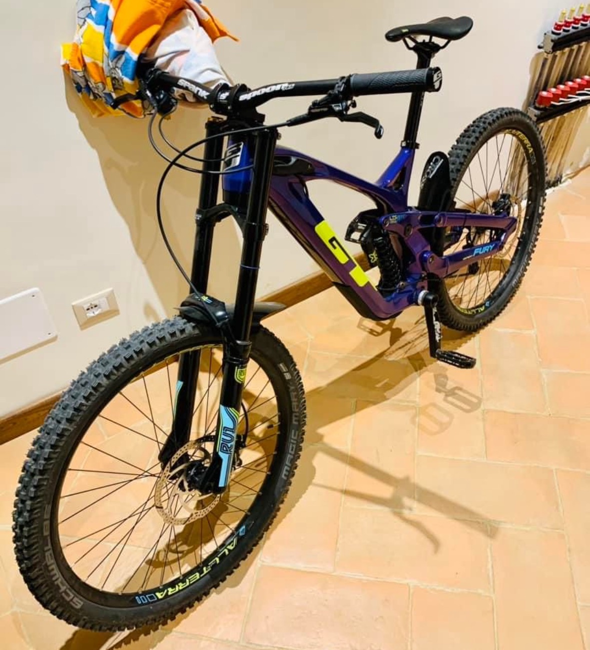 Gt fury expert mountain bike 2019 sale