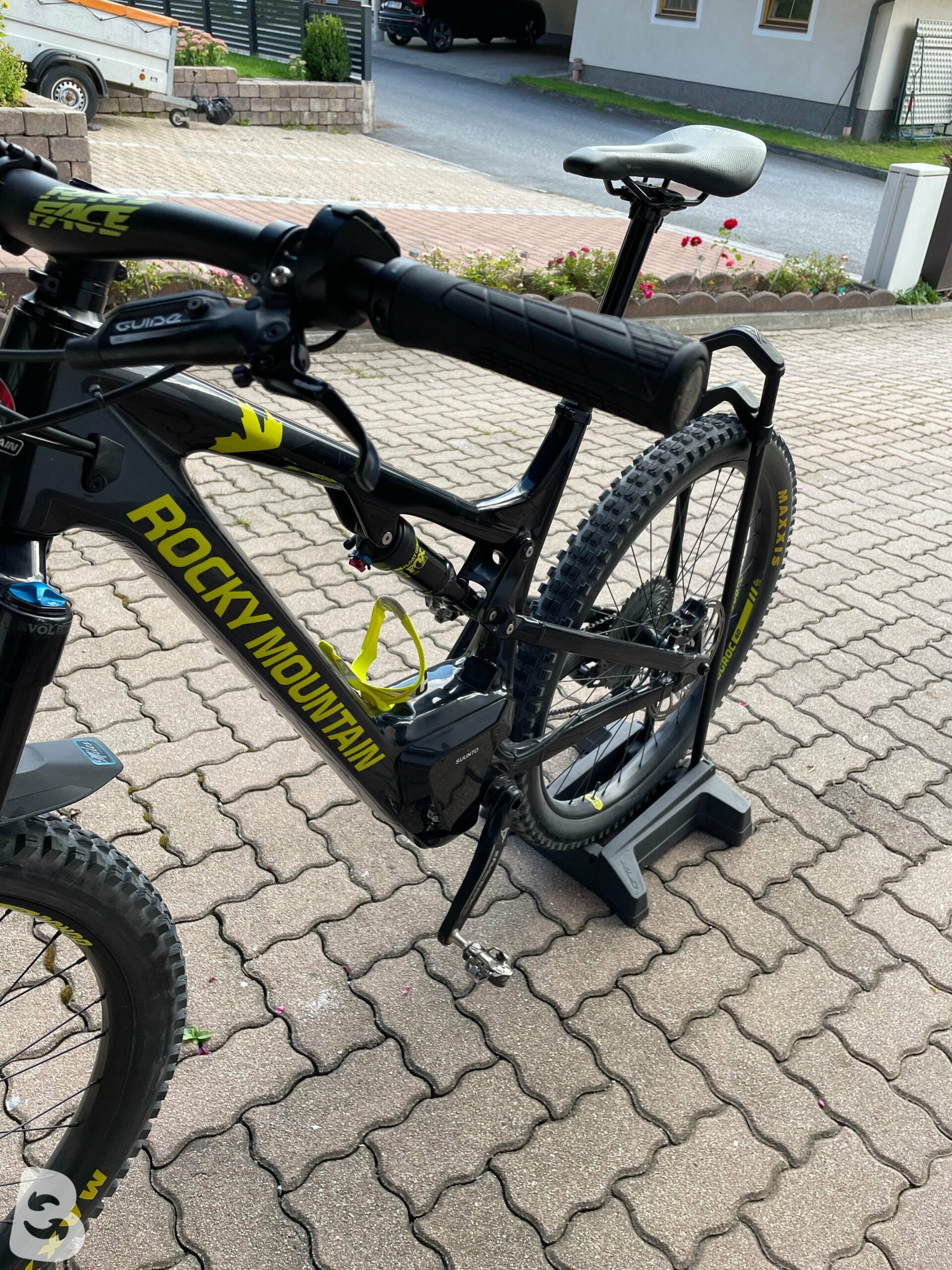 Rocky mountain altitude carbon 70 sales 2018