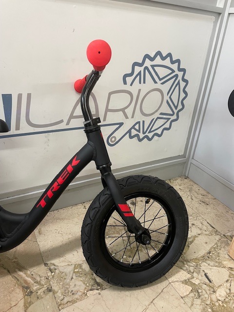 自転車本体 TREK Kickster 最初の自転車 TREK Kickster〔キックバイク〕〔キッズバイク