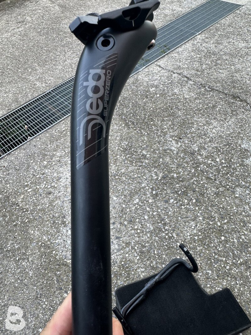 Amazon.com: Deda Elementi Superzero DCR Carbon Handlebars, Polish on Black  (POB), 46cm : Everything Else