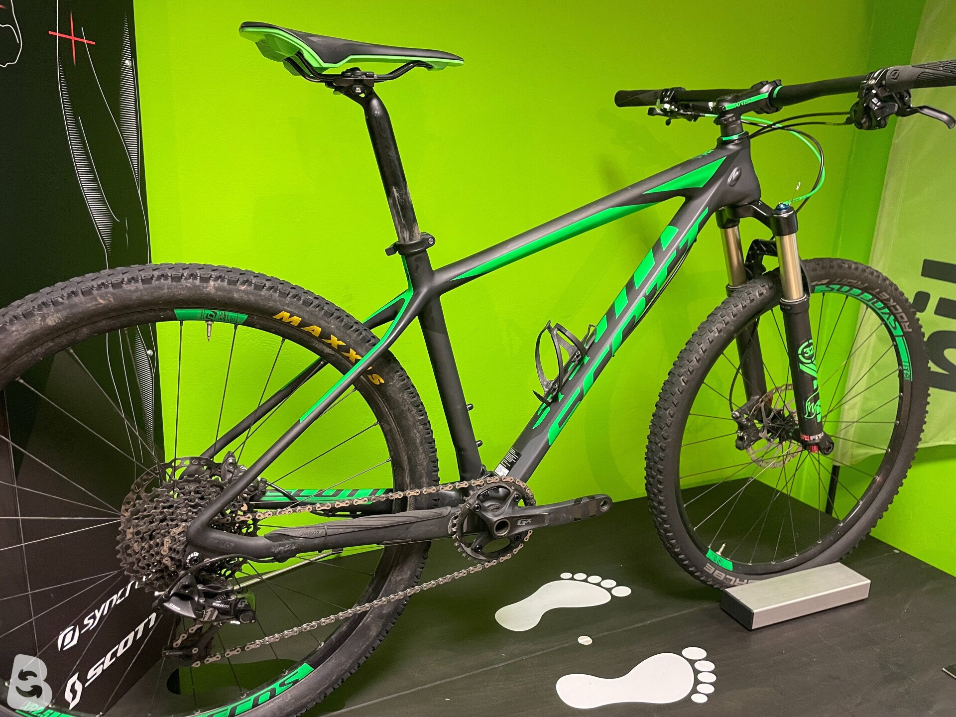 IMG_4029___optimized-bike-ad-