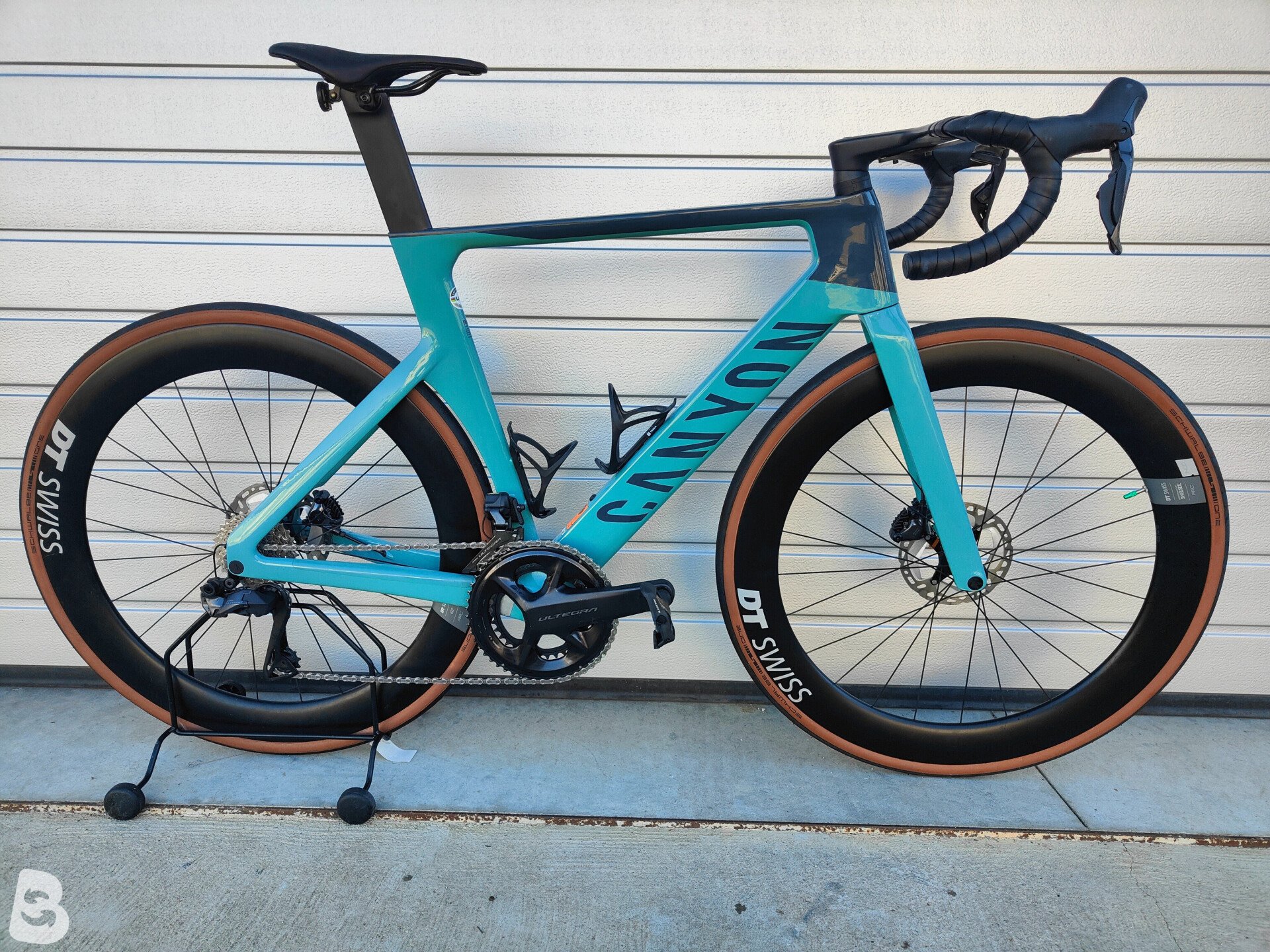 Canyon Aeroad CF SLX Disc Di2 2021 used