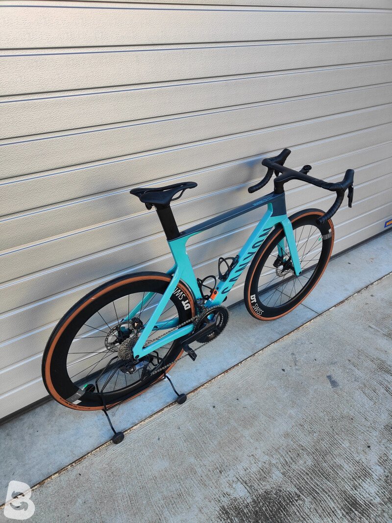 Canyon Aeroad CF SLX 8.0 Disc Di2 2021 used