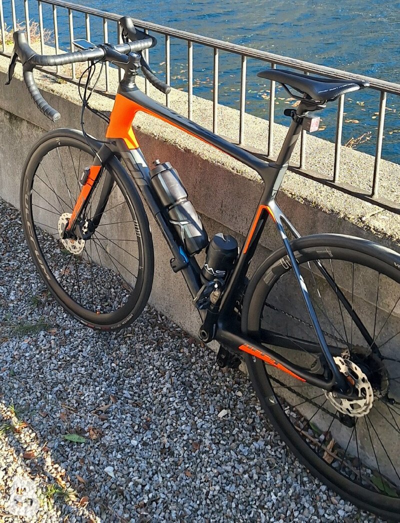 Giant Defy Advanced 2 2018 used
