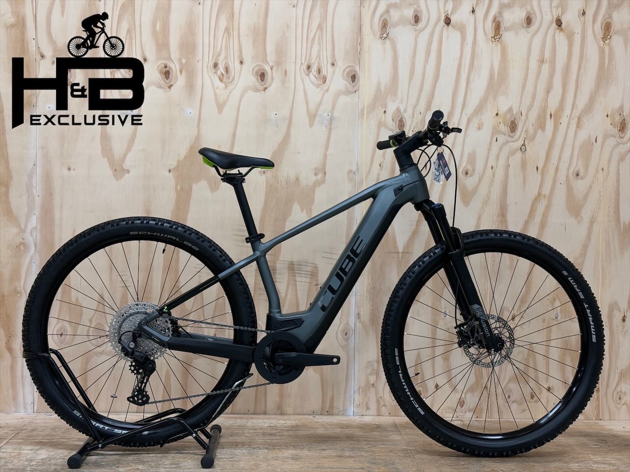 fahrrad flickzeug in der nähe Set 9-teilig – Schlauchflicken mit Vulkanisierlösung Alpina Bike, Bonneville Trekking-Fahrrad, Fam_Lvl_3: Laufräder Größe:M (122/128)