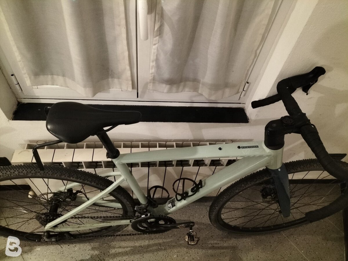 15___optimized-bike-ad-
