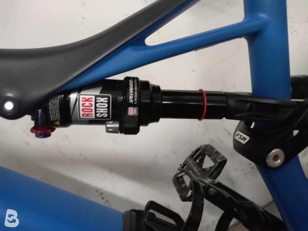 2017 stumpjumper rear discount shock