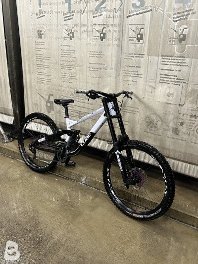 Two15 Race Cube Downhill Bike Cube Two15 Race 2021 Used