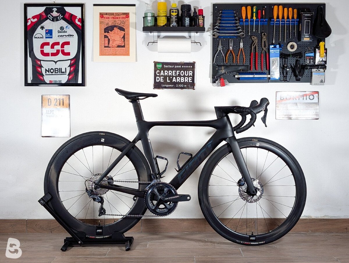 GIANT PROPEL ADVANCED 1 DISC CARBON ROAD BIKE 2021