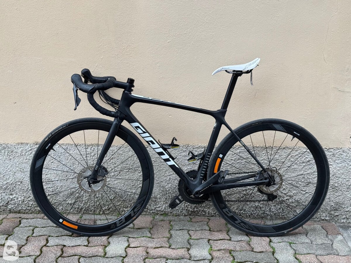 Bicycles Giant Tcr Advanced Pro Team Disc 2022 Opinioni Giant TCR