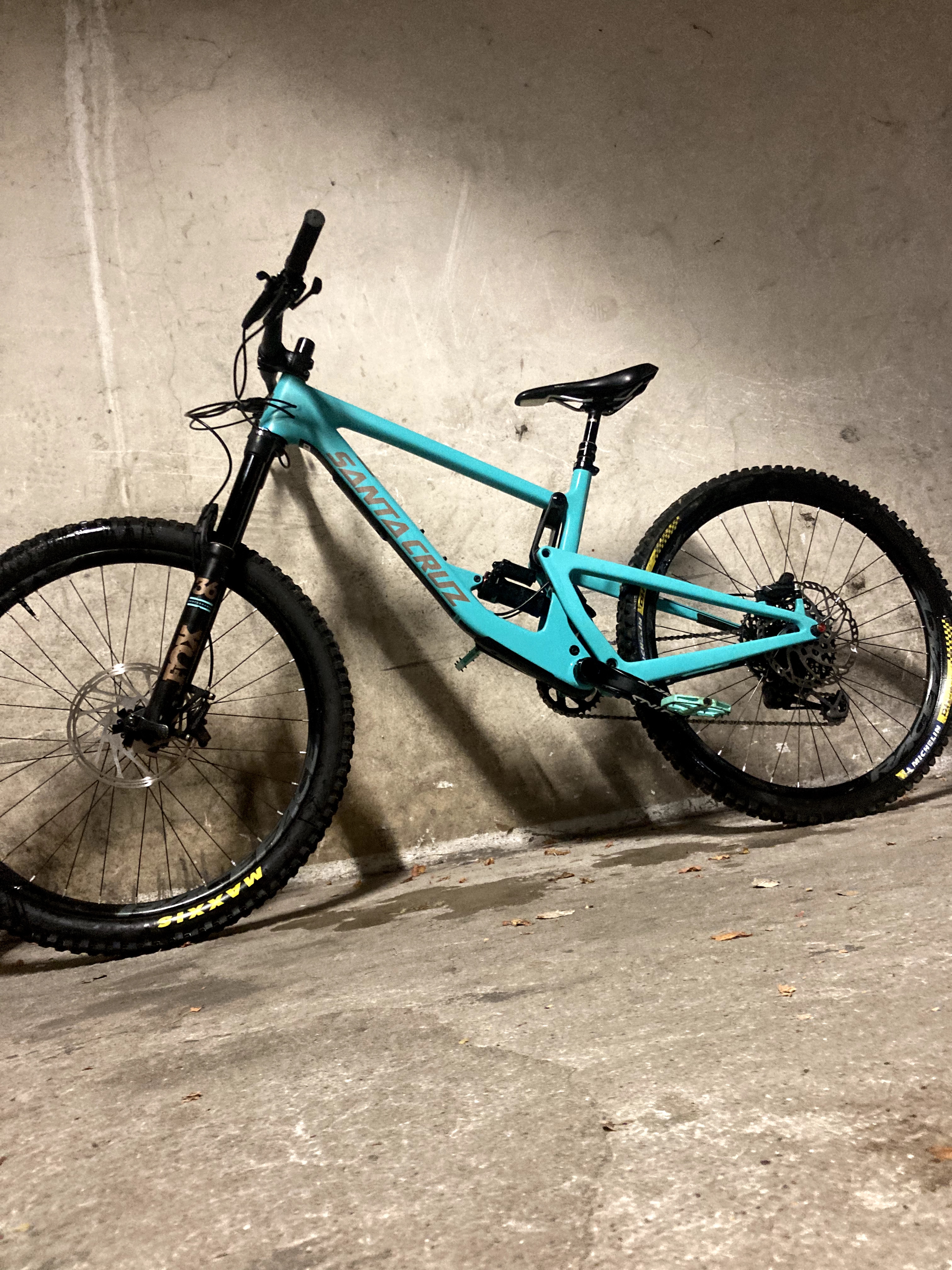 Santa Cruz Bronson S Carbon 2021 used