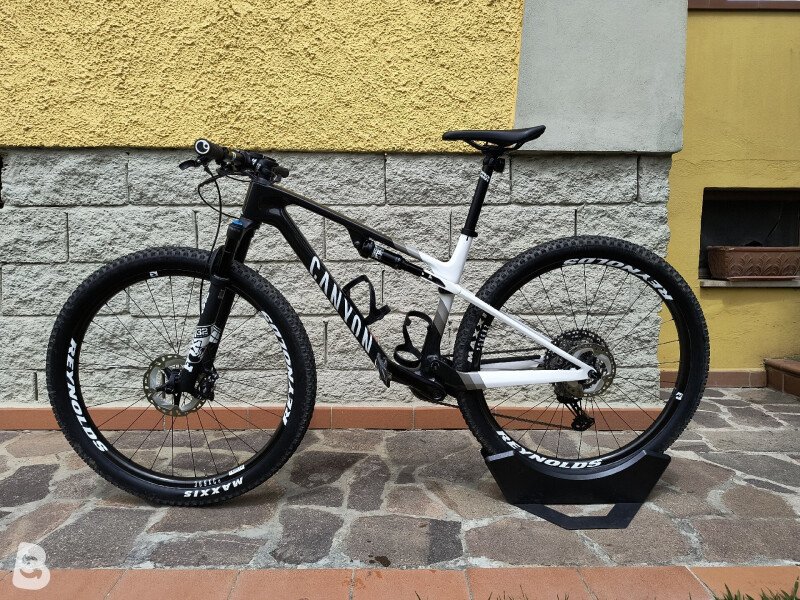 Canyon Lux World Cup CF 7 2023 2023 used