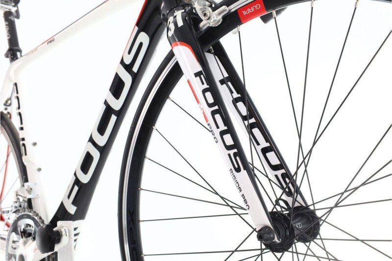 自転車本体 Focus Izalco Pro 4.0 Focus Izalco Pro Racing Bike Review. Izalco Pro 1.0, 2.0