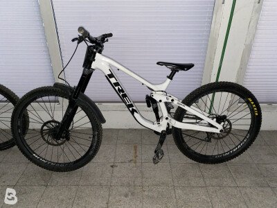Trek Session 9 2023