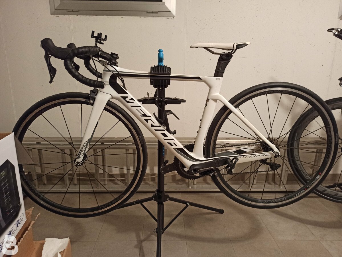 手渡し限定価格 メリダ リアクト5000 ホイール外し