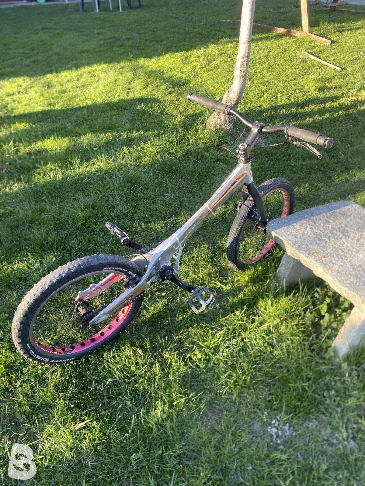 MONTY 207 KAMEL 中古 Monty 207 Kamel 2015 used
